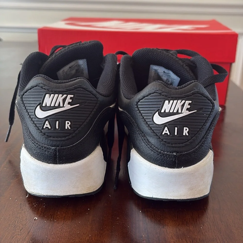 Black Air Max 90s. Some signs of wear, but lots of life and super stylish. - Picture 3 of 6